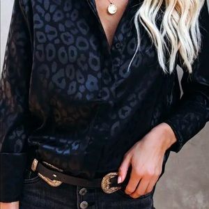 Vici statin leopard print top! Size small